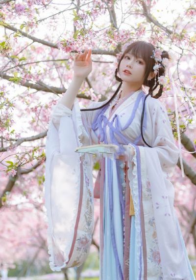 和女朋友最刺激的野战经历_BD超清在线观看