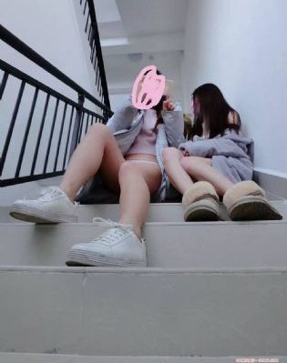 暗卫被下了药抵开腿承欢bl_在线免费观看电影